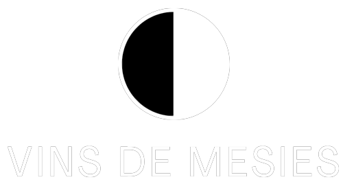 Logo en negatiu de Vins de Mesies.